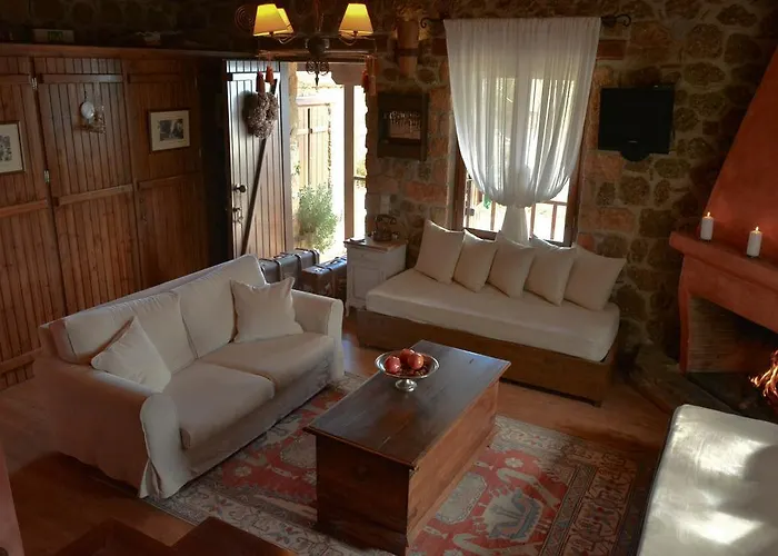 Nymfes Synikia Mesi Trikalon